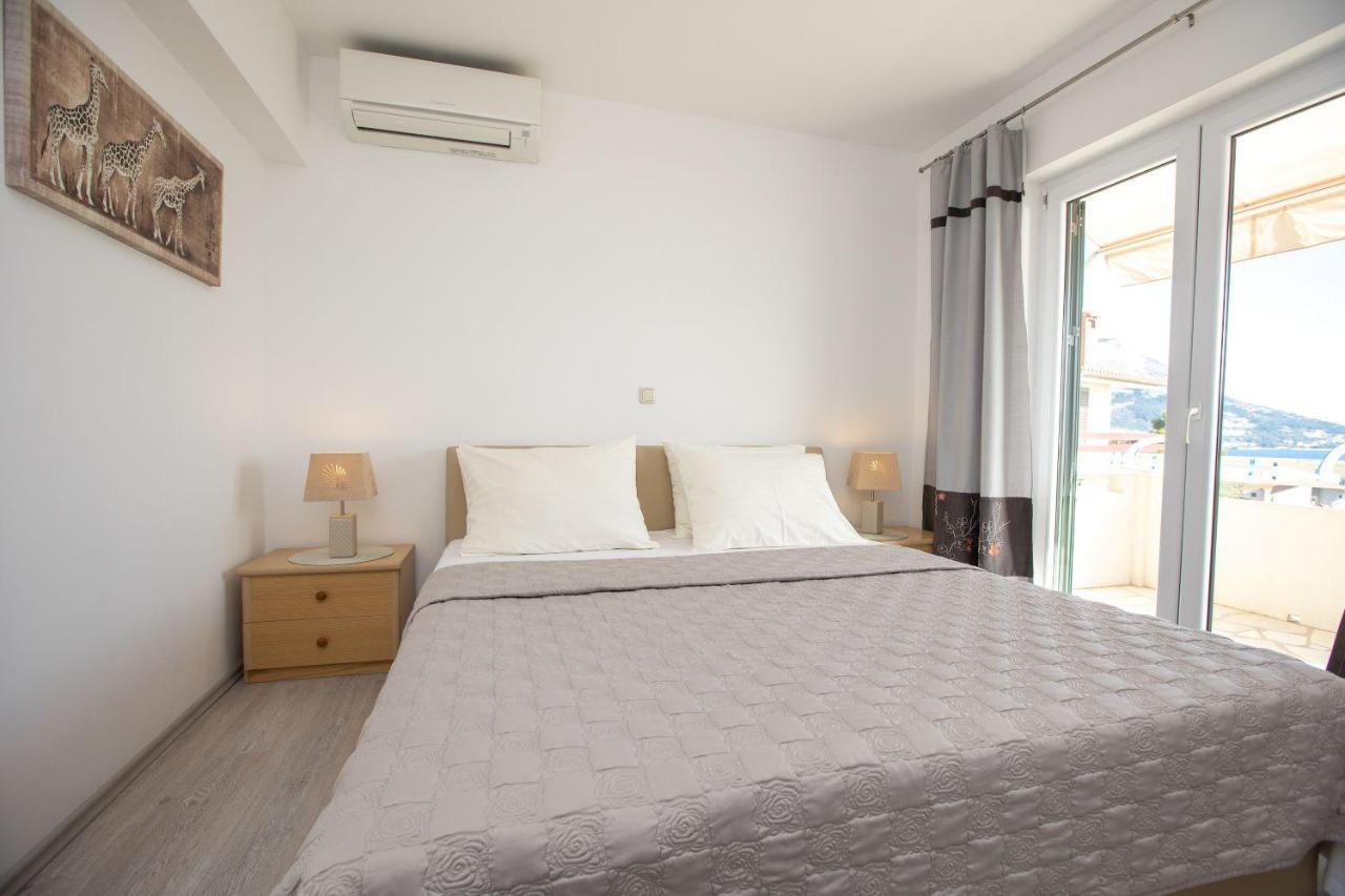 Apartments Mosor Omis Exterior photo